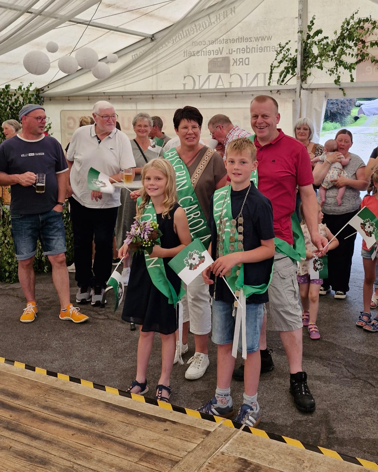 Kaiser- und Königspaar 2024 beim Dorffest
